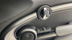 MINI Hatchback 2.0 Cooper S Exclusive 3dr Auto Petrol Hatchback